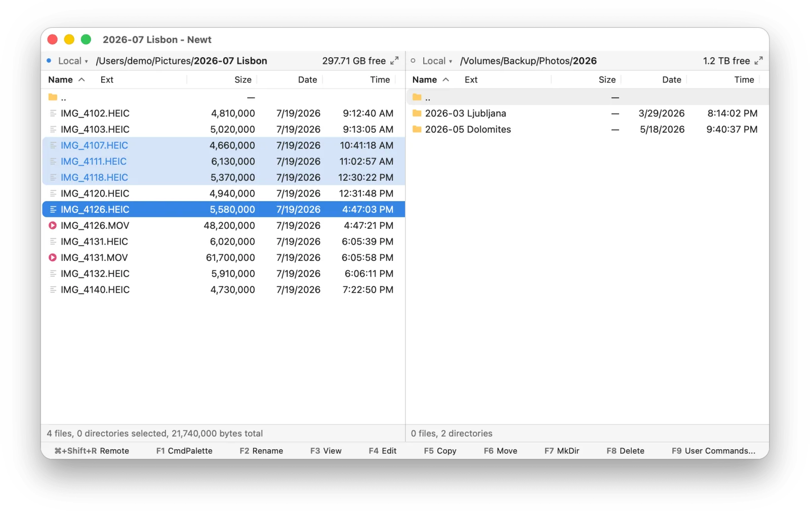 Four photos selected in the left pane, with the selection total in the status bar